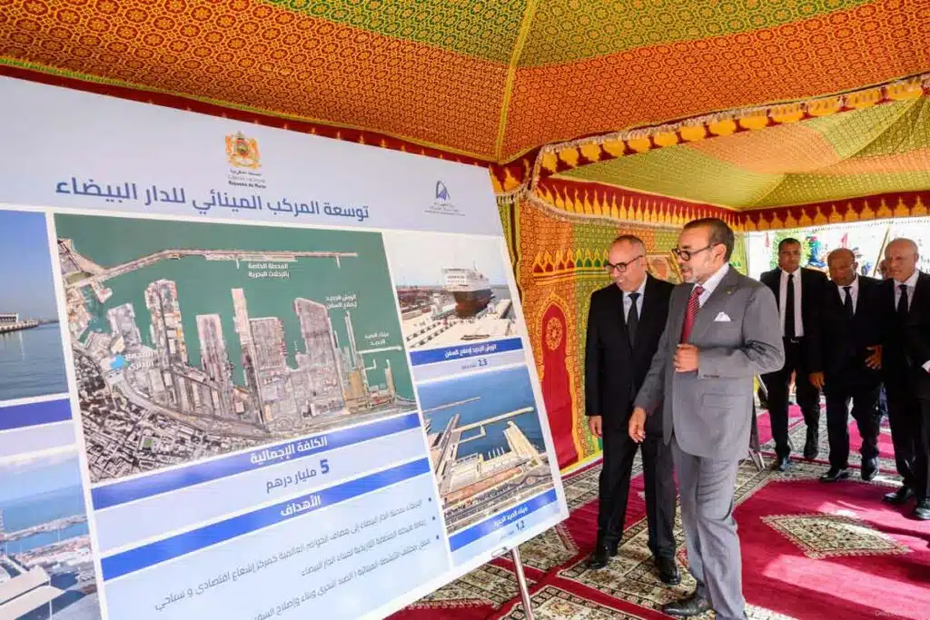 Le Roi Mohammed VI inaugure quatre projets du Complexe portuaire de Casablanca Le Roi Mohammed VI inaugure quatre projets du Complexe portuaire de Casablanca