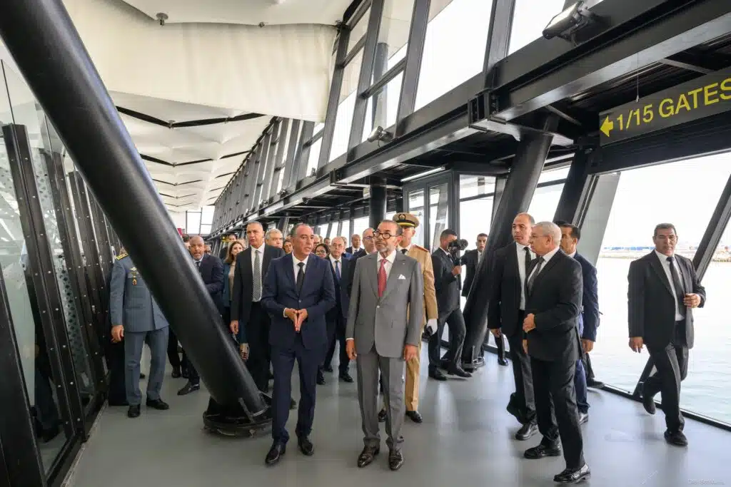 Le Roi Mohammed VI inaugure quatre projets du Complexe portuaire de Casablanca Le Roi Mohammed VI inaugure quatre projets du Complexe portuaire de Casablanca