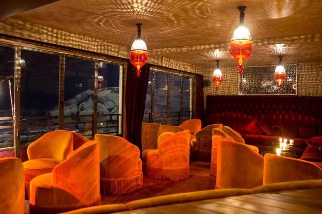 L’Orient invite délicieusement chez Umayya L’Orient invite délicieusement chez Umayya