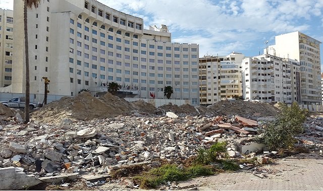 Corniche de Tanger: les buldozers en action Corniche de Tanger: les buldozers en action