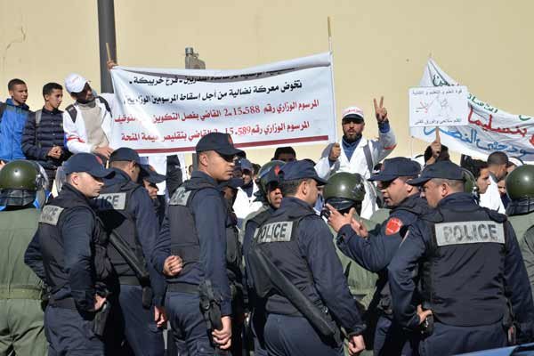 Interventions musclées lors des manifestations des enseignants stagiaires Interventions musclées lors des manifestations des enseignants stagiaires