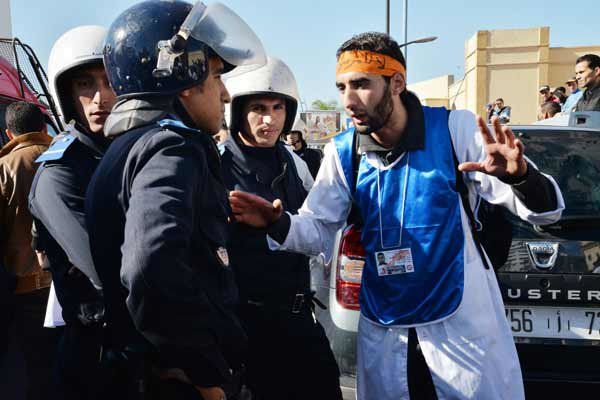 Interventions musclées lors des manifestations des enseignants stagiaires Interventions musclées lors des manifestations des enseignants stagiaires