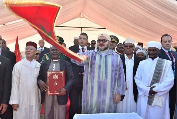 Le Roi lance la construction de la Mosquée Mohammed VI à Dar Essalam Le Roi lance la construction de la Mosquée Mohammed VI à Dar Essalam