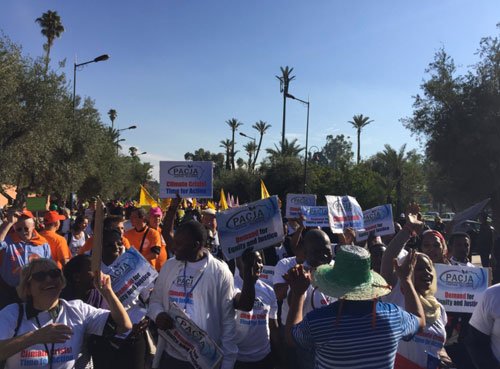 COP22: Marche à Marrakech pour une justice climatique universelle COP22: Marche à Marrakech pour une justice climatique universelle