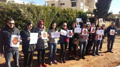 Rabat: Un sit-in pour protester contre le déracinement des arbres à Hay Riad Rabat: Un sit-in pour protester contre le déracinement des arbres à Hay Riad