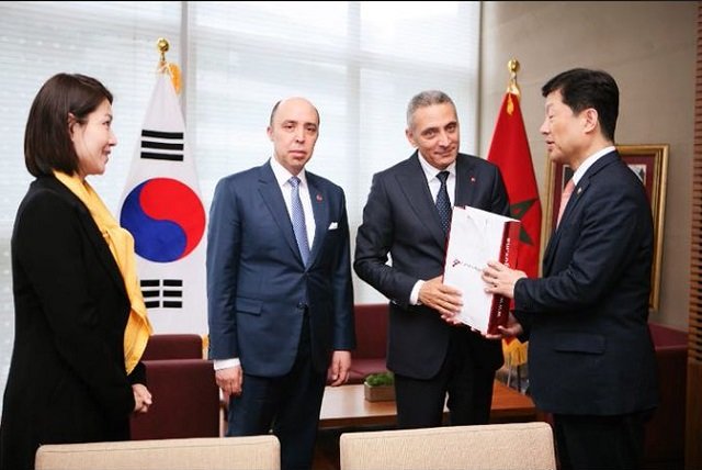 Au Salon de l’auto de Shanghaï, Moulay Hafid Elalamy séduit des investisseurs chinois Au Salon de l’auto de Shanghaï, Moulay Hafid Elalamy séduit des investisseurs chinois
