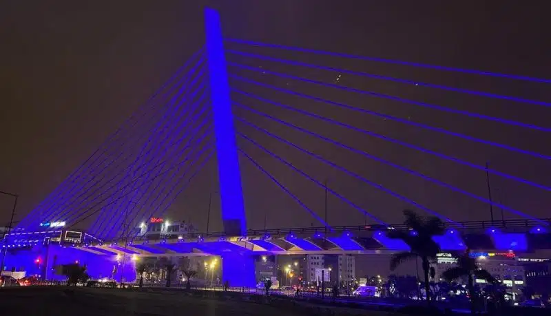 En images, mise en lumière du pont Sidi Maârouf à Casablanca En images, mise en lumière du pont Sidi Maârouf à Casablanca