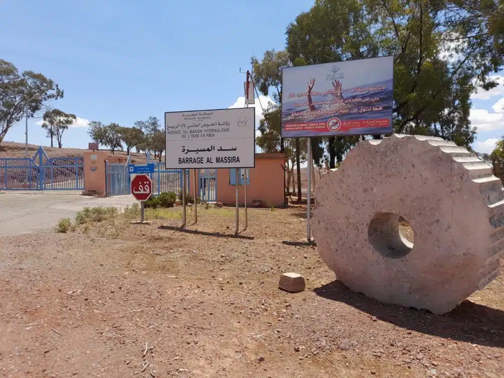 Reportage. À 30 km de Settat, sur les berges asséchées du 2e plus grand barrage du Maroc Reportage. À 30 km de Settat, sur les berges asséchées du 2e plus grand barrage du Maroc