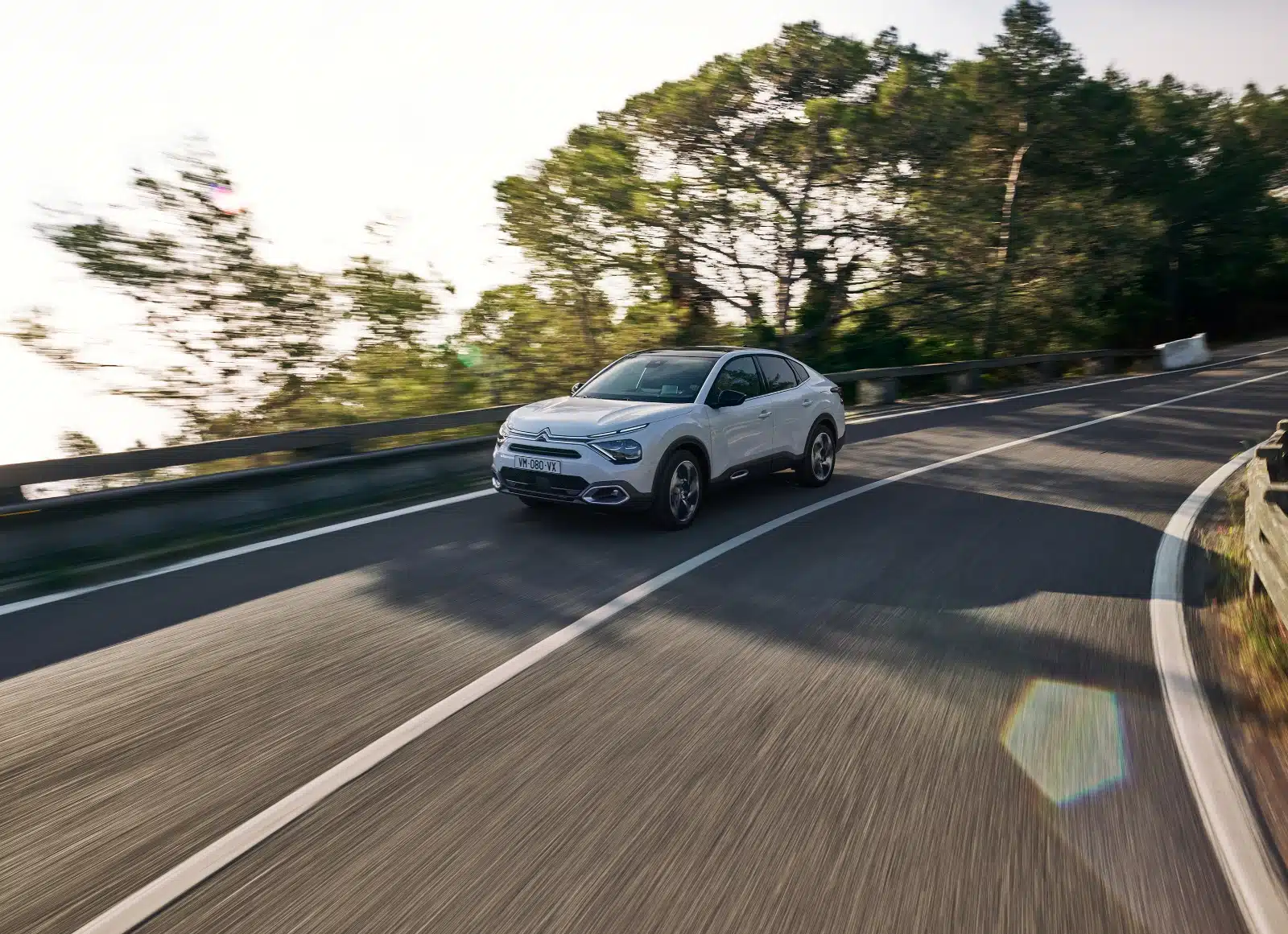 Citroën dévoile le nouveau modèle C4 X Citroën dévoile le nouveau modèle C4 X