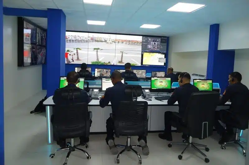 Inauguration d'une salle de pilotage et de coordination moderne à la Wilaya de Police de Laâyoune Inauguration d'une salle de pilotage et de coordination moderne à la Wilaya de Police de Laâyoune