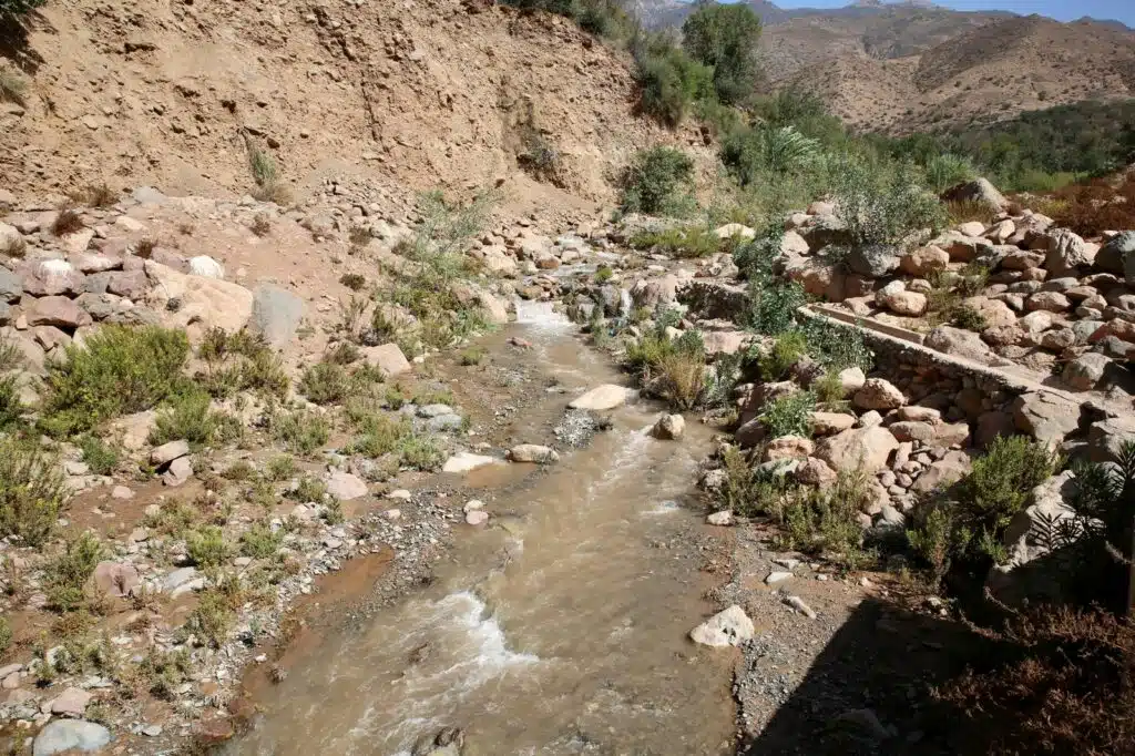 Mohammed Sadiki en visite dans les zones sinistrées de la province de Taroudant Mohammed Sadiki en visite dans les zones sinistrées de la province de Taroudant