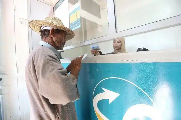 La distribution de la 1re tranche des aides financières aux familles touchées par le séisme se poursuit La distribution de la 1re tranche des aides financières aux familles touchées par le séisme se poursuit