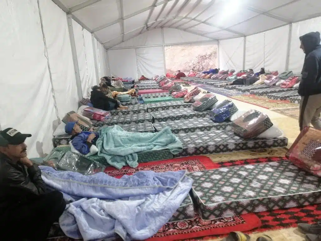 Intempéries : Fondation Mohammed V et autorités locales mobilisées pour venir en aide aux populations touchées par le séisme d'Al Haouz Intempéries : Fondation Mohammed V et autorités locales mobilisées pour venir en aide aux populations touchées par le séisme d'Al Haouz