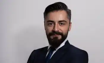 Comment le Festival Mawazine a ressuscité Oum Kalthoum avec un hologramme, le temps d'une soirée inoubliable Comment le Festival Mawazine a ressuscité Oum Kalthoum avec un hologramme, le temps d'une soirée inoubliable