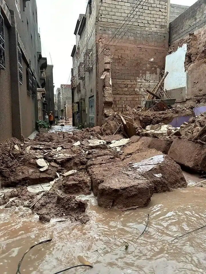 Intempéries. Suivi de la situation dans les régions touchées et bilan des dégâts Intempéries. Suivi de la situation dans les régions touchées et bilan des dégâts