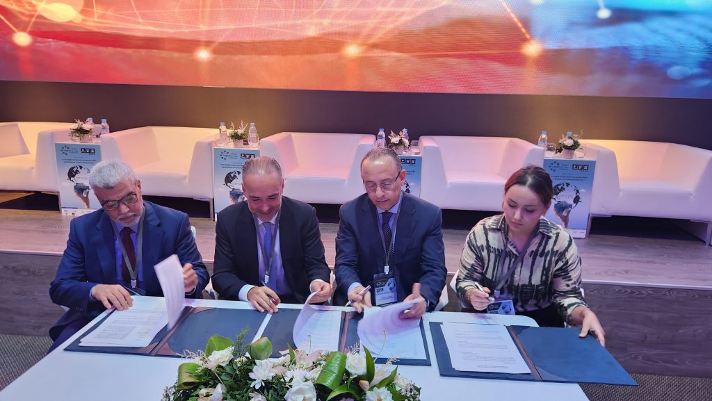 Ports. Malgré un contexte mondial difficile, voici comment Tanger Med tire son épingle du jeu Ports. Malgré un contexte mondial difficile, voici comment Tanger Med tire son épingle du jeu