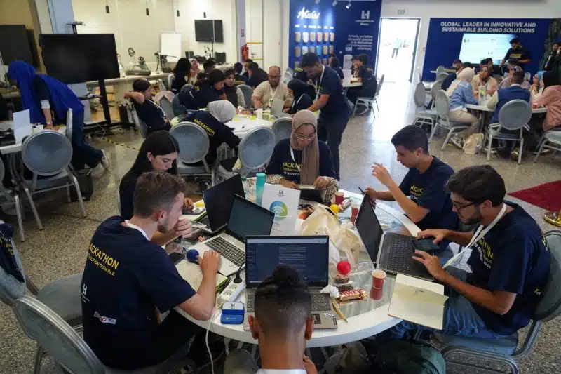 LafargeHolcim Maroc, Enactus et le SIL de l’UM6P organisent un Hackathon sur la Construction Durable LafargeHolcim Maroc, Enactus et le SIL de l’UM6P organisent un Hackathon sur la Construction Durable