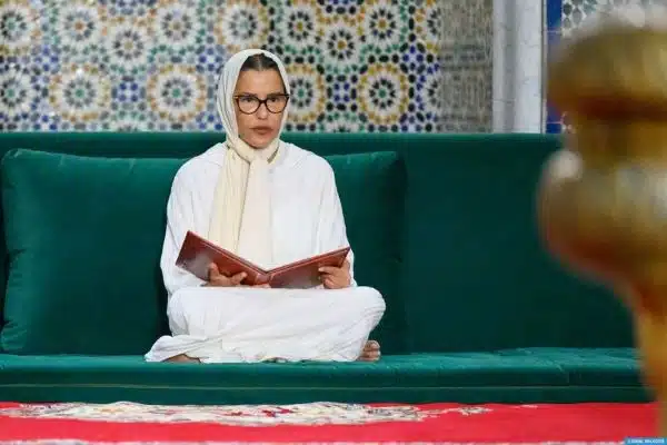 Veillée religieuse en commémoration de la disparition de Feu le Roi Hassan II Veillée religieuse en commémoration de la disparition de Feu le Roi Hassan II