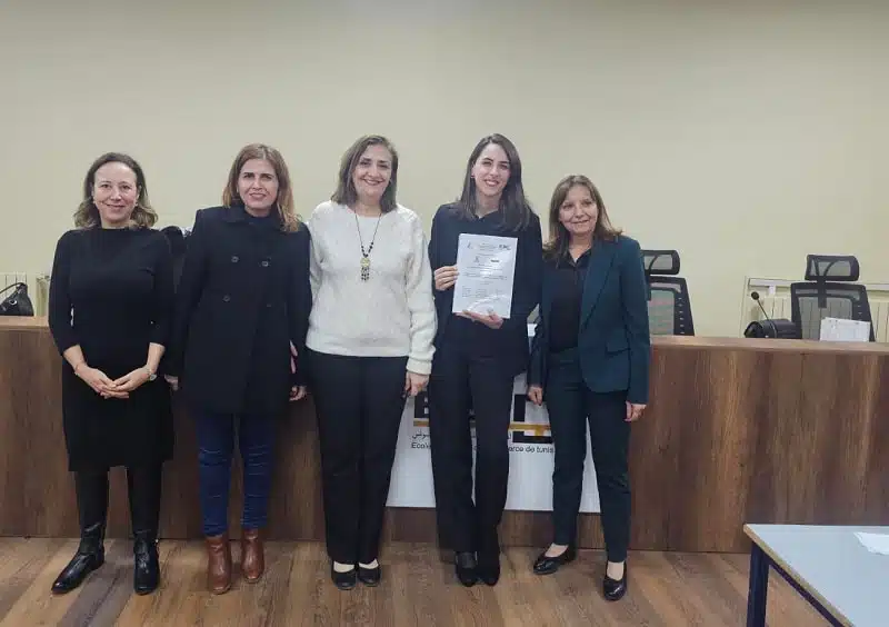 Notre collègue Kenza Khatla obtient son doctorat en marketing Notre collègue Kenza Khatla obtient son doctorat en marketing