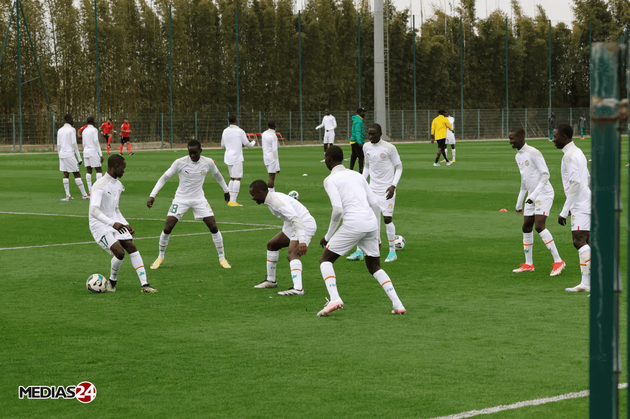 Complexe Mohammed VI de football. Au croisement de la performance et de l’innovation Plusieurs sélections étrangères effectuent leurs stages de préparation au sein du Complexe Mohammed VI