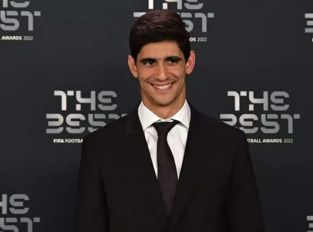 Yassine Bounou, la muraille d’Al Hilal face au Real Madrid Yassine Bounou, la muraille d’Al Hilal face au Real Madrid