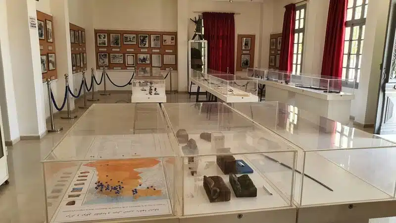 Musée régional de la Résistance et de l’Armée de libération d’Oujda : quand le passé dialogue avec le présent Un bâtiment centenaire où le passé héroïque du Royaume prend la parole.
