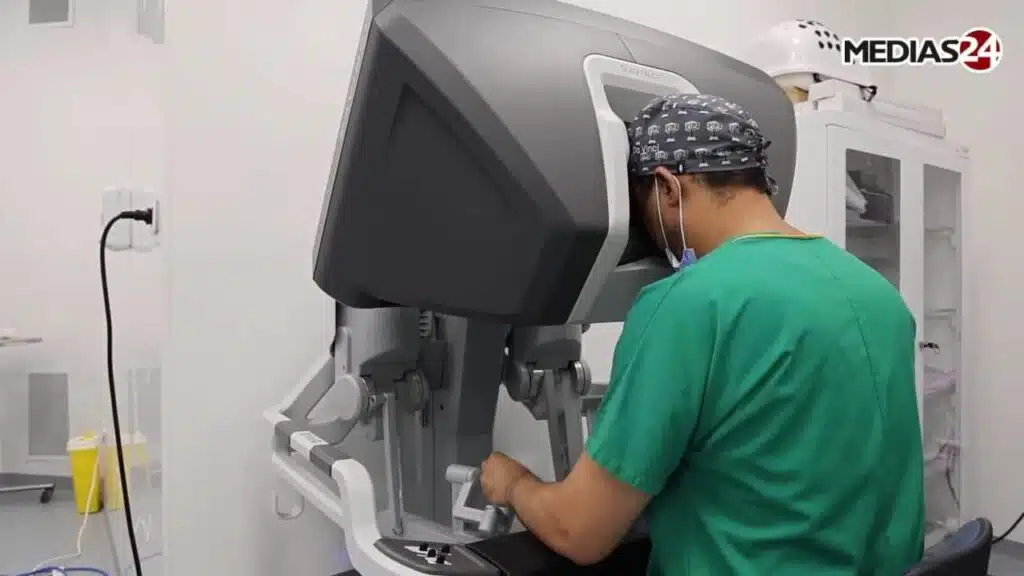 Casablanca : succès de la première intervention chirurgicale viscérale robotique chez la FM6SS chirurgie robotique FM6SS