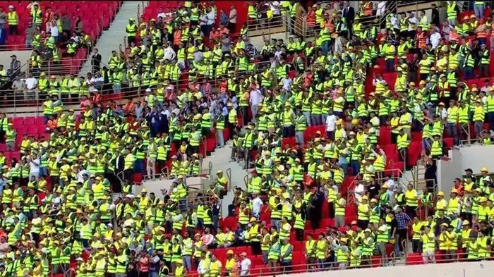 Le Prince héritier Moulay El Hassan inaugure le stade Moulay Abdellah de Rabat Le Prince héritier Moulay El Hassan inaugure le stade Moulay Abdellah de Rabat