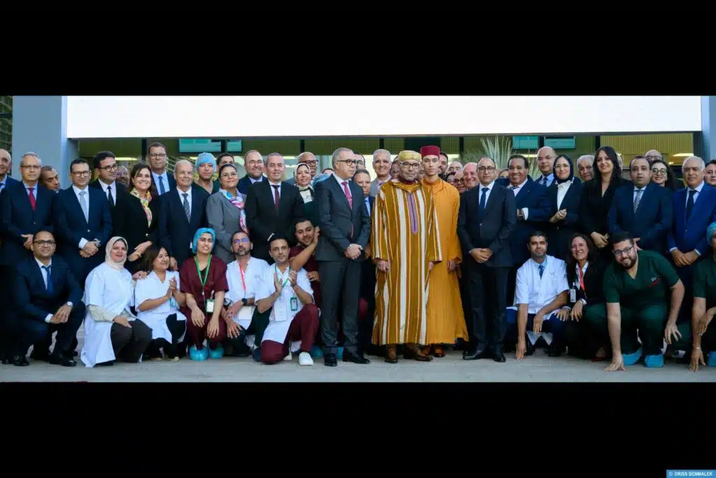 Le Roi inaugure le CHU international de Rabat et ordonne l'ouverture du CHU d'Agadir Le Roi inaugure le CHU international de Rabat et ordonne l'ouverture du CHU d'Agadir