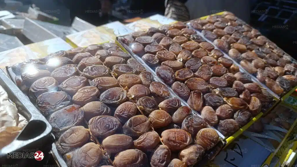 À deux jours du Ramadan, les dattes marocaines trônent sur les étals À deux jours du Ramadan, les dattes marocaines trônent sur les étals
