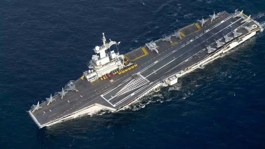 Orion 26 : la frégate Mohammed VI s'entraîne au combat avec le porte-avions Charles de Gaulle Orion 26 : la frégate Mohammed VI s'entraîne au combat avec le porte-avions Charles de Gaulle