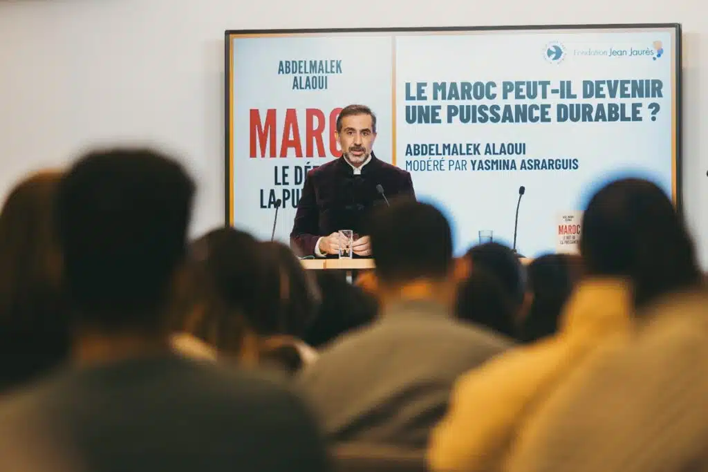 Bonnes feuilles. Dans les couloirs du ministère de l'Intérieur, la nuit où le plan d'autonomie est né Bonnes feuilles. Dans les couloirs du ministère de l'Intérieur, la nuit où le plan d'autonomie est né