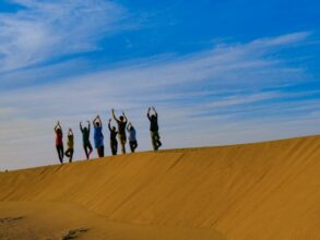 Évasion. Yoga et dunes, ou comment se reconnecter à soi dans le Grand Sud