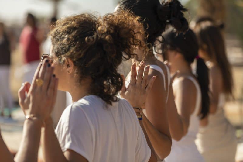 Évasion. Yoga et dunes, ou comment se reconnecter à soi dans le Grand Sud
