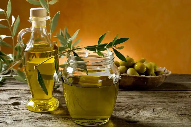 Huile d’olive : une production en recul de 50%, les prix grimpent jusqu'à 120 DH/l