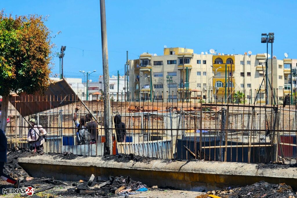 Incendie dans un camp de migrants à côté de la gare Ouled Ziane à Casablanca, pas de victimes