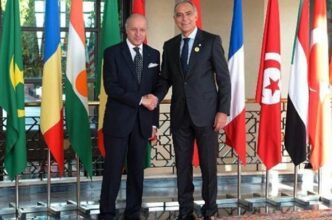 Diplomatie, la France veut éteindre l’incendie avec le Maroc