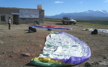 La fermeture des sites de parapente d’Al Haouz plonge la région dans la précarité