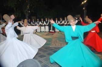Le festival de Fès de la culture soufie sur les traces d'Ibn Arabi
