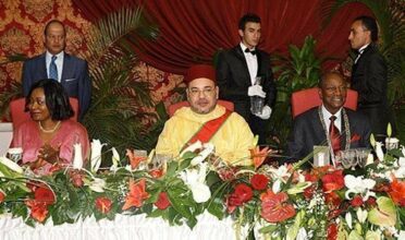 Le président guinéen offre un dîner officiel en l'honneur du Roi