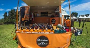 Avec sa boutique mobile, Jumia rencontre ses clients et recrute des ambassadeurs