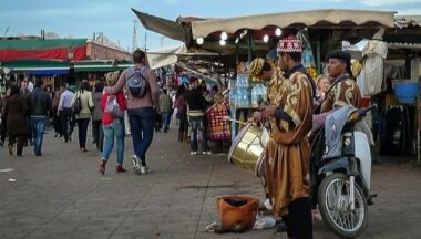 Tourisme : plus d’arrivées et plus de recettes en avril
