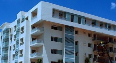 Immobilier: deux MRE sur trois investissent moins de 1,2 MDH au pays