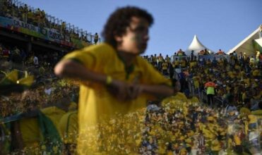 Mondial. Ferveur, erreur et heurts