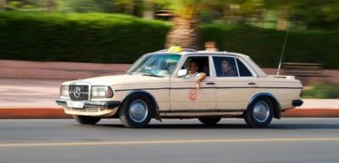 Casablanca: le tourisme victime d’un conflit entre taxis et transport touristique