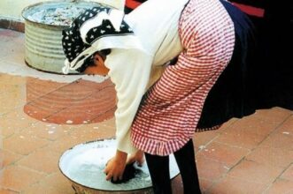 La Chambre des conseillers examine le projet de loi sur les employés de maison