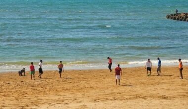 Sur les plages du Nord du Maroc, la sécurité en question
