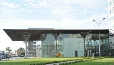 Le Roi inaugure la nouvelle gare ferroviaire de Casa-Port