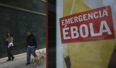 Ebola: plus de 4.000 morts, la peur s'étend dans le monde