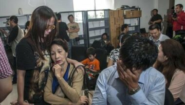 Un avion d'AirAsia disparaît avec 162 personnes à bord